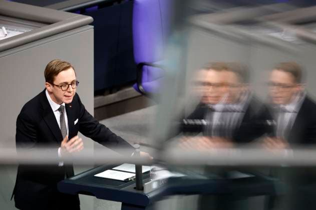 News Themen der Woche KW04 News Bilder des Tages Philipp Amthor in der 82. Sitzung des Deutschen Bundestages im Reichstagsgebäude. Berlin, 26.01.2023 *** Philipp Amthor in the 82 session of the German Bundestag in the Reichstag building Berlin, 26 01 2023 Foto:xJ.xMWx xFuturexImage