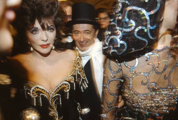 Wiener Opernball 1993 Wien, Staatsoper, 18.02.1993 Joan Collins, Richard Lugner 2. Opernballgast (1. weiblicher Wien Austria *** Vienna Opera Ball 1993 Vienna, State Opera, 18 02 1993 Joan Collins, Richard Lugner 2 opera ball guest 1 female Vienna Austria Y101000010_1_1