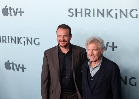 Entertainment Themen der Woche KW04 Entertainment Bilder des Tages (L-R) Jason Segel and Harrison Ford attend the premiere of the motion picture comedy Shrinking at the Directors Guild of America on Thursday, January 26, 2023. Storyline: A grieving therapist starts to tell his clients exactly what he thinks. Ignoring his training and ethics, he finds himself making huge changes to people s lives, including his own.  LAP2023012608 GREGxGRUDT