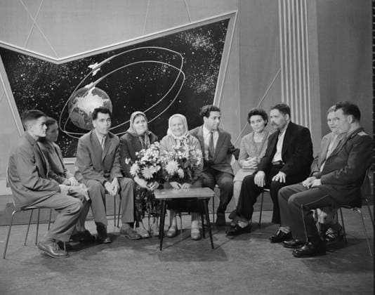 Moscow, USSR. The family of Soviet cosmonaut Andrian Nikolayev: brother Pyotr, sister Zinaida, brother Ivan and mother Anna (L-R) and the family of Soviet cosmonaut Pavel Popovich: mother Feodosia (5th L), brother Pyotr, sister Maria, father Roman and wife Marina (R-L) come to watch the reporting on the landing and welcoming of the cosmonauts who performed the first joint multi-day spaceflight in the history of cosmonautics on Vostok 3 and Vostok 4 spacecraft, and to appear in a TV show hosted by radio and news presenter Yuri Galperin (5th R) in a studio of the Central Television. Vyacheslav Un Da-Sin TASS  32395879