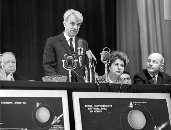 Moscow, USSR. April 16, 1966. President of the USSR Academy of Sciences Mstislav Keldysh (C) gives a speech at a press conference dedicated to successful launch of the Luna-10 interplanetary space station at the House of Scientists. Viktor Budan, Oleg Kuzmin TASS  1445465