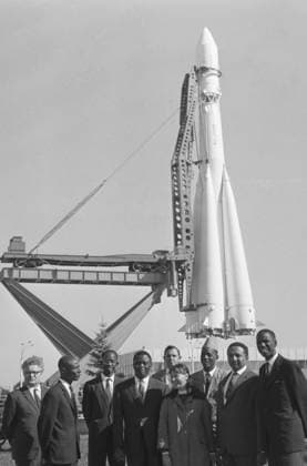Moscow, USSR. September 17, 1967. Members of the government economic delegation of the Republic of Guinea headed by Minister of State for Finance and Planning of the Republic of Guinea Saifoulaye El Hadj Diallo (not pictured) pose for photos near the model of the Vostok spacecraft at the Exhibition of Achievements of National Economy of the USSR. Nikolai Sitnikov TASS  18491805