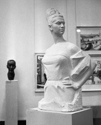 Moscow, USSR. September 20, 1967. A view of the bust of Soviet soprano Galina Vishnevskaya sculpted by Iulian Rukavishnikov and exhibited at the 3rd National Art Exhibition Soviet Russia . Alexander Konkov TASS  4199055