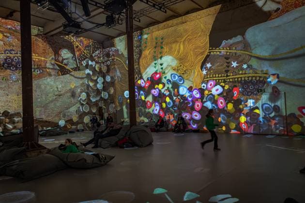 Berlin Prenzlauer Berg; Gustav Klimt: Klimts Kuss - eine immersive Geschichte; Musikbrauerei - 29.01.2023. NUR REDAKTIONELLE NUTZUNG Berlin
