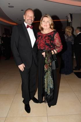 Uwe Erhardt Saenger Musiker Angela Wiedl Saengerin Muenchen 28.01.2023 Deutsches Theater Narrhalla Soiree Verleihung des Karl Valentinsorden Muenchen