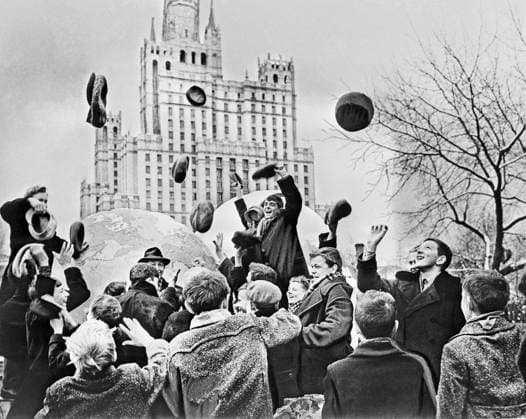 Moscow. The USSR. April 12, 1961. People celebrate a successful flight of Yuri Gagarin, the first human to journey into outer space, at the Moscow planetarium. Alexander Konkov TASS  301081