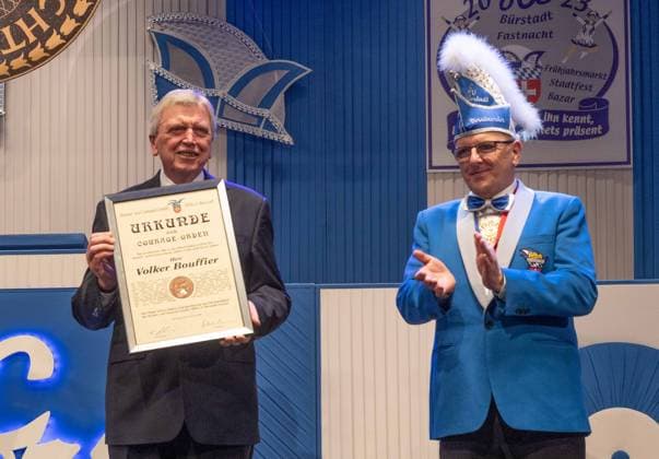 Verleihung des Courageordens an Volker Bouffier 29.01.2023 Bürstadt Verleihung des Courageordens an Volker Bouffier Volker Bouffier, Frank Reichmann
