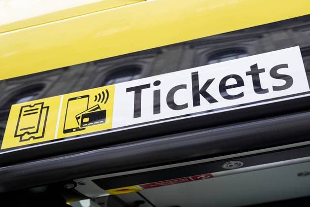 Aufschrift Ticket am Bus des oeffentlichen Nahverkehr Hinweis Tickets am Bus oeffentlichen Nahverkehr der BVG Berliner Verkehrsbetriebe, zum Hinweis ueber den Erwerb von Fahrtickets im Bus, Symbolbild fuer Erhoehungen im Fahrpreis, Ticketpreis, Abo, 29 EUR Ticket Berlin Berlin Deutschland *** Inscription ticket on the bus of the local public transport notice tickets on the bus local public transport of BVG Berlin transport companies, to the notice about the purchase of tickets on the bus, symbolic image for increases in the fare, ticket price, subscription, 29 EUR ticket Berlin Berlin Germany