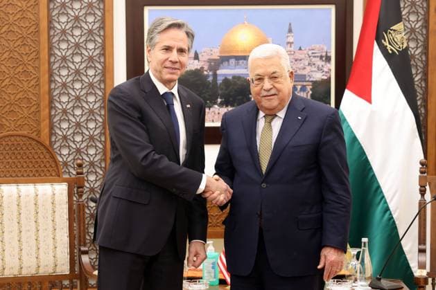 Bilder des Jahres 2023, News 01 Januar News Themen der Woche KW05 News Bilder des Tages Palestinian President Mahmoud Abbas meets with US Secretary of State Blinken Palestinian President Mahmoud Abbas meets with US Secretary of State Blinken in the West Bank city of Ramallah on January 31, 2023. Photo by Thaer Ganaim apaimages Ramallah West Bank Palestinian Territory 310123_RAMALLAH_TH_00 (1) Copyright: xapaimagesxThaerxGanaimx xapaimagesx