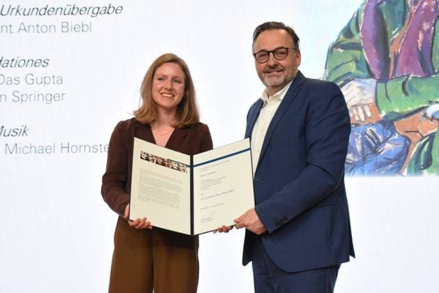 Aykant Deniz Journalistin Preistraegerin Anton Biebl Kulturreferent Muenchen 31.01.2023 Literaturhaus Verleihung der Ernst-Hoferichter-Preise 2023 Muenchen