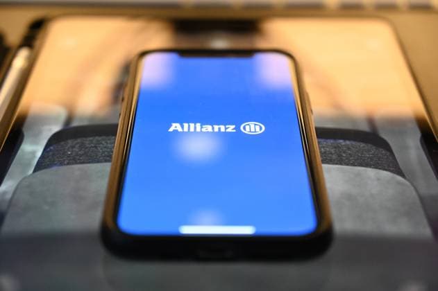 Stock- und Symbolbilder I 02.02.2023 Thema Apps und Ähnliches: Allianz, Allianz SE, Versicherungskonzern Hamburg Hamburg Hamburg Deutschland *** Stock and symbol images I 02 02 2023 Topic Apps and similar Allianz, Allianz SE, Insurance Group Hamburg Hamburg Germany Copyright: xLobeca FelixxSchlikisx