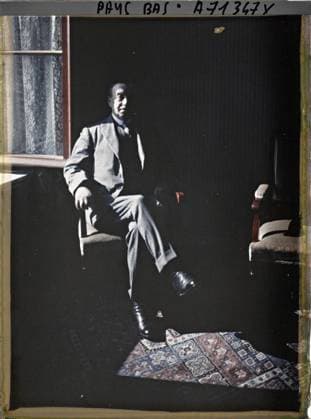 RECORD DATE NOT STATED The Hague, Netherlands Mr. Henderson , 1929 - Netherlands - StÃ phane Passet - (August 17-31) (French - ï»¿La Haye , Pays-Bas M. Henderson). Political figure, inner view, portrait, diplomacy, peace, repairs, man, Personality, Habitat , Architecture, Human Starries, International Relations, First World War Copyright: xpiemagsx AKahnlpie020223-17851 !ACHTUNG AUFNAHMEDATUM GESCHÄTZT!