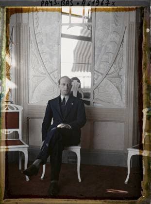 RECORD DATE NOT STATED The Hague, the Netherlands Count of Grunhe, secretary of the Belgian delegation , 1929 - Netherlands - StÃ phane Passet - (August 17-31) (French - ï»¿La Haye , Pays-Bas Comte de Grunhe , SecrÃ taire de la DÃ lÃ gation belge). Political figure, inner view, portrait, diplomacy, peace, repairs, man, Personality, Habitat , Architecture, Human Starries, International Relations, First World War, Hollande, The Hague, Count of Grunhe. Sre of the Belgian delegation Copyright: xpiemagsx AKahnlpie020223-17765 !ACHTUNG AUFNAHMEDATUM GESCHÄTZT!