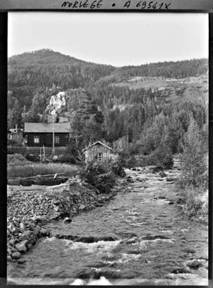 RECORD DATE NOT STATED Norway , 1910 - Voyage of Albert Kahn and Auguste LÃ on in Scandinavia - (August 9 - September 14) (French - ï»¿Norvege). Landscape, waterfall, conifer, forest , wood, watercourses, rural architecture, hydrography, Nature , Environment, Habitat , Architecture Copyright: xpiemagsx AKahnlpie020223-979 !ACHTUNG AUFNAHMEDATUM GESCHÄTZT!
