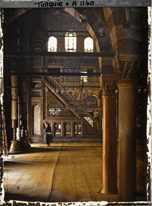 RECORD DATE NOT STATED Constantinople (current Istanbul), Turkey seen from Minbar (Chair) by Sultan Ahmet Camii ( Sultan-Ahmet mosque commonly called blue mosque ) , 1912 - Turkey - StÃ phane Passet - (September) (French - ï»¿Constantinople ( actuelle Istanbul ) , Turquie Vue du minbar ( chaire ) de Sultan Ahmet Camii ( Â«mosquÃ e du Sultan-AhmetÂ» communÃ ment appelÃ e Â«mosquÃ e BleueÂ» )). Interior view, Islam, exists in high definition, mosque, religious architecture, Habitat , Architecture , Religion , HD, Turkey, Constantinople, interior of Ste Sophie Copyright: xpiemagsx AKahnlpie020223-4960 !ACHTUNG AUFNAHMEDATUM GESCHÄTZT!