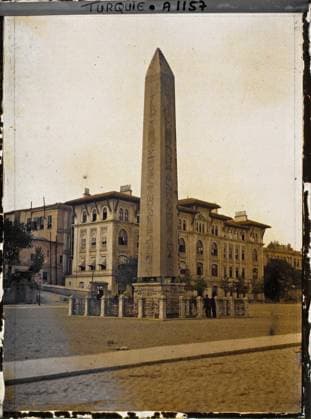 RECORD DATE NOT STATED Constantinople (current Istanbul), Turkey the ObÃ lisque de ThÃ odose on Place At Meydani , 1912 - Turkey - StÃ phane Passet - (September) (French - ï»¿Constantinople ( actuelle Istanbul ) , Turquie L obÃ lisque de ThÃ odose sur la place At Meydani). Obelisk, archaeological vestige, architectural inscription, place, antiquity, Habitat , Architecture , Inscription , information , Art, Turkey, Stamboul, ObÃ lisque de ThÃ odose Copyright: xpiemagsx AKahnlpie020223-4975 !ACHTUNG AUFNAHMEDATUM GESCHÄTZT!