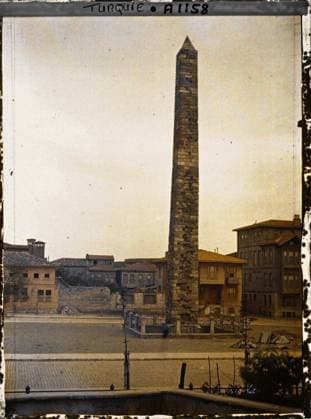 RECORD DATE NOT STATED Constantinople (current Istanbul), Turkey the obelisk walled from the Place at Meydani ( Place aux Horse ) on the location of the old Byzantine racetrack , 1912 - Turkey - StÃ phane Passet - (September) (French - ï»¿Constantinople ( actuelle Istanbul ) , Turquie L obÃ lisque MurÃ de la place At Meydani ( Â«place aux ChevauxÂ» ) sur l emplacement de l ancien hippodrome byzantin). Obelisk, archaeological vestige, place, antiquity, Habitat , Architecture , Art, Turkey, Stamboul, the pyramid Copyright: xpiemagsx AKahnlpie020223-4973 !ACHTUNG AUFNAHMEDATUM GESCHÄTZT!