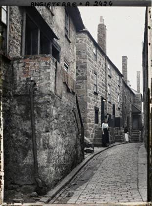RECORD DATE NOT STATED St Ives, Cornwall, England a street , 1913 - England - Auguste LÃ on - (August 28 - September 3) (French - ï»¿St Ives , Cornouailles , Angleterre Une rue). Rue , Quarter, Habitat , Architecture, England Copyright: xpiemagsx AKahnlpie020223-3096 !ACHTUNG AUFNAHMEDATUM GESCHÄTZT!