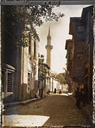 RECORD DATE NOT STATED Constantinople (current Istanbul), Turkey a street in Eyüp , 1912 - Turkey - StÃ phane Passet - (September) (French - ï»¿Constantinople ( actuelle Istanbul ) , Turquie Une rue d Eyüp). Islam, minaret, home, street , neighborhood, mosque, religious architecture, Religion , Habitat , Architecture, Turkey, Constantinople, a street in Eyoule Copyright: xpiemagsx AKahnlpie020223-5027 !ACHTUNG AUFNAHMEDATUM GESCHÄTZT!