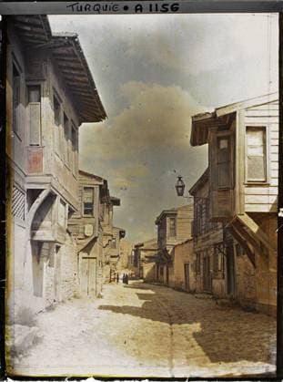 RECORD DATE NOT STATED Constantinople (current Istanbul), Turkey a paved street lined with stone built houses on the ground floor with a wooden elevation , 1912 - Turkey - StÃ phane Passet - (September) (French - ï»¿Constantinople ( actuelle Istanbul ) , Turquie Une rue pavÃ e bordÃ e de maisons construites en pierre au rez-de-chaussÃ e avec une Ã lÃ vation en bois). Housing, rue , Quartier, Habitat , Architecture, Turkey, Stamboul, a street Copyright: xpiemagsx AKahnlpie020223-4998 !ACHTUNG AUFNAHMEDATUM GESCHÄTZT!