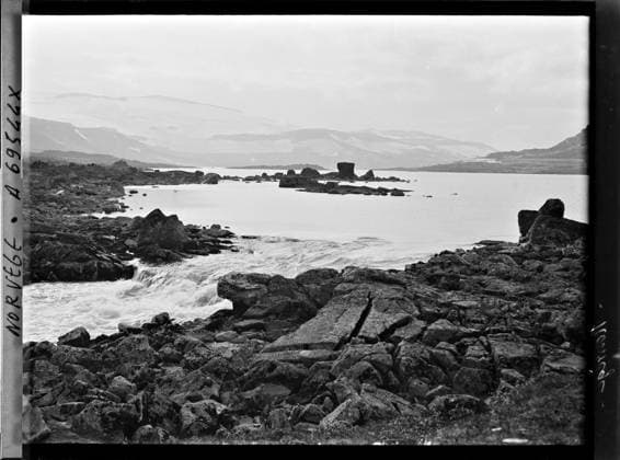 RECORD DATE NOT STATED Fine, Norway Le Lac Fisevatnet , 1910 - Voyage of Albert Kahn and Auguste LÃ on in Scandinavia - (August 9 - September 14) (French - ï»¿Finse , Norvege Le lac Fisevatnet). Landscape, Mont , Mountain, Snow, Lake , Pond, Ice , Glacier, Hydrography, Nature , Environment Copyright: xpiemagsx AKahnlpie020223-982 !ACHTUNG AUFNAHMEDATUM GESCHÄTZT!