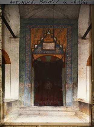 RECORD DATE NOT STATED Mostar, Bosnia and Herzegovina Entrance to a mosque , 1912 - Balkans, Italy - Jean Brunhes and Auguste LÃ on - (October 13 - 27) (French - ï»¿Mostar , Bosnie-HerzÃ govine EntrÃ e d une mosquÃ e). Islam, painted decor, painting, decorative arts, door, religious architecture, Religion , Art , Habitat , Architecture, Bosnia, Mostar, entrance to a mosque (central door) Copyright: xpiemagsx AKahnlpie020223-6384 !ACHTUNG AUFNAHMEDATUM GESCHÄTZT!