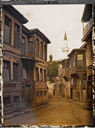 RECORD DATE NOT STATED Constantinople (current Istanbul), Turkey a street bordered by small wooden buildings , 1912 - Turkey - StÃ phane Passet - (September) (French - ï»¿Constantinople ( actuelle Istanbul ) , Turquie Une rue bordÃ e de petits immeubles en bois). Minaret, home, street , neighborhood, mosque, religious architecture, Habitat , Architecture, Turkey, Constantinople, a street Copyright: xpiemagsx AKahnlpie020223-5002 !ACHTUNG AUFNAHMEDATUM GESCHÄTZT!