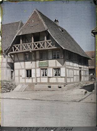 RECORD DATE NOT STATED Dannemarie, Haut-Rhin, Alsace, France Dannemarie , 1917 - Alsace - Paul Castelnau (photographic section of the armies) - (June) (French - ï»¿Dannemarie , Haut-Rhin , Alsace , France Dannemarie). Brand, Front, CafÃ , Bar, First World War, France, Dlezary, Domenal Copyright: xpiemagsx AKahnlpie020223-170 !ACHTUNG AUFNAHMEDATUM GESCHÄTZT!