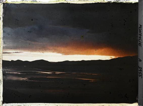 RECORD DATE NOT STATED Between Kiakhta and Ourga, Transbaikalie, Mongolia sunset on a watercourse, perhaps tola , 1913 - Mongolia - StÃ phane Passet - (July 6-25) (French - ï»¿Entre Kiakhta et Ourga , TransbaÃ¯kalie , Mongolie Coucher de soleil sur un cours d eau , peut-Ãªtre la Tola). Landscape, sunsets, exists in high definition, watercourse, hydrography, Nature , Environment, HD, Sunset Copyright: xpiemagsx AKahnlpie020223-1566 !ACHTUNG AUFNAHMEDATUM GESCHÄTZT!