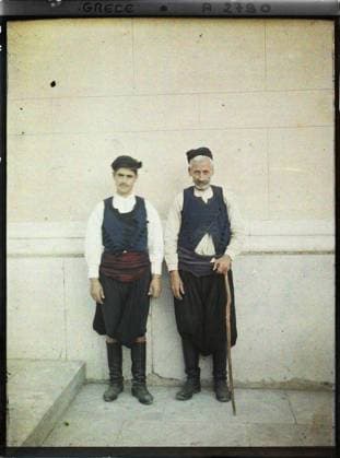RECORD DATE NOT STATED Athens, Greece two peasants (the father and the son) of the crest mountains , 1913 - Balkans, Italy - Jean Brunhes and Auguste LÃ on - (September - October 23) (French - ï»¿Athenes , Grece Deux paysans ( le pere et le fils ) des montagnes de la CrÃªte). Costume, portrait, peasant, family, belt, man, Clothing, human beings, Greece, Athens, two farmers from the Mountains of Crete: the father and the son Copyright: xpiemagsx AKahnlpie020223-4320 !ACHTUNG AUFNAHMEDATUM GESCHÄTZT!