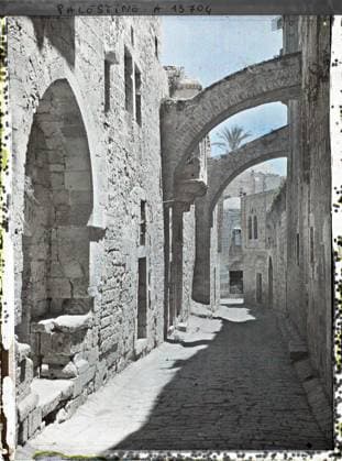 RECORD DATE NOT STATED Jerusalem, Palestine Segment of Via Dolorosa between the fifth and sixth stations , 1918 - Near East, Egypt, Palestine, Cyprus - Paul Castelnau (photographic section of the armies) - (January 9 -October 6) (French - ï»¿JÃ rusalem , Palestine Segment de la Via Dolorosa entre les cinquieme et sixieme stations). Christianity, public civil architecture, street , neighborhood, arc , arcade , arceau, Religion , Habitat , Architecture, Palestine, Jerusalem, the painful way: between ve and life station Copyright: xpiemagsx AKahnlpie020223-5073 !ACHTUNG AUFNAHMEDATUM GESCHÄTZT!