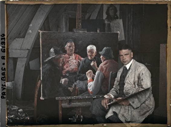 RECORD DATE NOT STATED Steendam, the Netherlands the painter Hering in his workshop , 1929 - Netherlands - StÃ phane Passet - (August 17-31) (French - ï»¿Volendam , Pays-Bas Le peintre Hering dans son atelier). Interior view, exists in high definition, group portrait, portrait, painting, work clothing, man, Habitat , architecture, HD, human beings, art, clothing, Hollande, Marken, the painter Hering in his workshop Copyright: xpiemagsx AKahnlpie020223-17737 !ACHTUNG AUFNAHMEDATUM GESCHÄTZT!