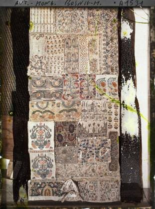 RECORD DATE NOT STATED Sarajevo, Bosnia and Herzegovina A bosniac embroidery plate (squares at the top) , 1912 - Balkans, Italy - Jean Brunhes and Auguste LÃ on - (October 13 - 27) (French - ï»¿Sarajevo , Bosnie-HerzÃ govine Une plaque de broderies bosniaques ( carrÃ s en haut )). Embroidery, decorative arts, textile work, Art, Bosnia, Sarajevo, a bosnian embroidery plate (squares at the top) Copyright: xpiemagsx AKahnlpie020223-6364 !ACHTUNG AUFNAHMEDATUM GESCHÄTZT!