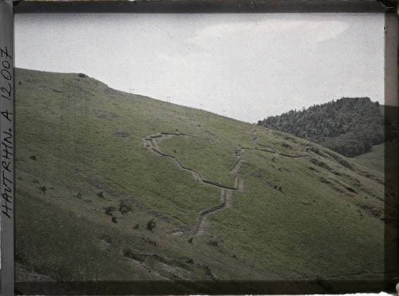 RECORD DATE NOT STATED Haut-Rhin, Alsace, FRANCE FAULS TRACHES (southeast of Rossberg) , 1917 - Alsace - Paul Castelnau (photographic section of the armies) - (June) (French - ï»¿Haut-Rhin , Alsace , France Fausses tranchÃ es ( sud-est de Rossberg )). Landscape, front, trench, Nature , Environment, First World War, France, false trenches (S. E. de Rossberg) Copyright: xpiemagsx AKahnlpie020223-13540 !ACHTUNG AUFNAHMEDATUM GESCHÄTZT!