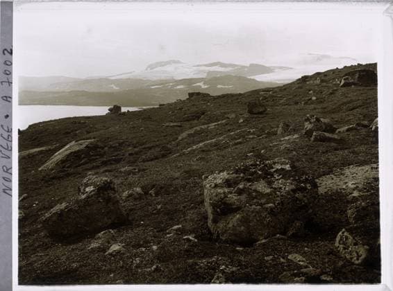 RECORD DATE NOT STATED Fine, Norway the surroundings of Lake Finsevatnet and the Hardangerjökulen glacier , 1910 - Voyage of Albert Kahn and Auguste LÃ on in Scandinavia - (August 9 - September 14) (French - ï»¿Finse , Norvege Les abords du lac Finsevatnet et du glacier Hardangerjökulen). Landscape, sea , ocean, mont , mountain, ice , glacier, hydrography, Nature , Environment, Norway, fine Copyright: xpiemagsx AKahnlpie020223-976 !ACHTUNG AUFNAHMEDATUM GESCHÄTZT!