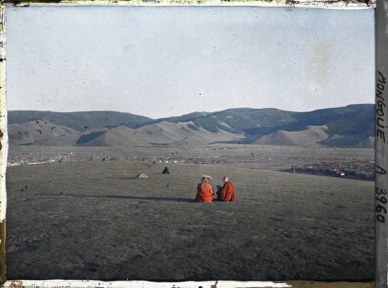 RECORD DATE NOT STATED Ourga, Mongolia two lamas sitting on the Tsagaan hill or white hill, dominating the city , 1913 - Mongolia - StÃ phane Passet - (July 6-25) (French - ï»¿Ourga , Mongolie Deux lamas assis sur la colline Tsagaan ou colline Blanche , dominant la ville). Buddhism, Mont , Mountain, religious habit, Tibetan rite Buddhism, exists in high definition, agglomeration panorama, Religion , Habillement , HD , Habitat , Architecture, Ourga, Lamas and S, the city Copyright: xpiemagsx AKahnlpie020223-1573 !ACHTUNG AUFNAHMEDATUM GESCHÄTZT!