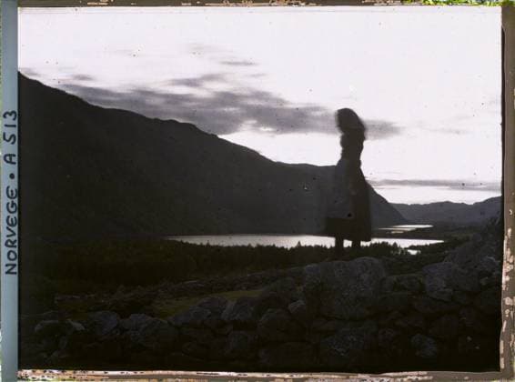 RECORD DATE NOT STATED Near Haukelier, Norway Silhouette of a young girl , 1910 - Voyage of Albert Kahn and Auguste LÃ on in Scandinavia - (August 9 - September 14) (French - ï»¿Pres d Haukeliseter , Norvege Silhouette d une jeune fille). Landscape, woman, Mont , Mountain, night , darkness, sunsets, exists in high definition, lake , pond, Nature , Environment, human beings, HD, From Dalen to KaukÃ li Copyright: xpiemagsx AKahnlpie020223-16020 !ACHTUNG AUFNAHMEDATUM GESCHÄTZT!