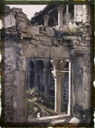 RECORD DATE NOT STATED Verdun , France , 1917 - North of France, Belgium - Paul Castelnau (photographic section of the armies) - (September 1-5) (French - ï»¿Verdun , France). Housing, patio, ruins, front, bombing, arc , arcade , arceau, mansion, rubble, Habitat , Architecture, First World War, France, Verdun, La Princerie, old house Copyright: xpiemagsx AKahnlpie020223-21157 !ACHTUNG AUFNAHMEDATUM GESCHÄTZT!
