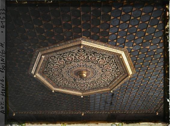 RECORD DATE NOT STATED Sarajevo, Bosnia and Herzegovina another 250-year ceiling at Landesmuseum , 1912 - Balkans, Italy - Jean Brunhes and Auguste LÃ on - (October 13 - 27) (French - ï»¿Sarajevo , Bosnie-HerzÃ govine Un autre plafond de 250 ans au Landesmuseum ). Museum, interior view, painted decor, decorative arts, Habitat , Architecture , Art, Bosnia, Sarajevo, another ceiling 250 years Copyright: xpiemagsx AKahnlpie020223-6366 !ACHTUNG AUFNAHMEDATUM GESCHÄTZT!