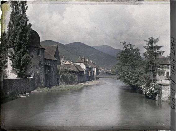 RECORD DATE NOT STATED Thann, Haut-Rhin, Alsace, France La Thur , 1917 - Alsace - Paul Castelnau (photographic section of the armies) - (June) (French - ï»¿Thann , Haut-Rhin , Alsace , France La Thur). Tour, river, front, rampart, First World War, France, wen, a lar Copyright: xpiemagsx AKahnlpie020223-13553 !ACHTUNG AUFNAHMEDATUM GESCHÄTZT!