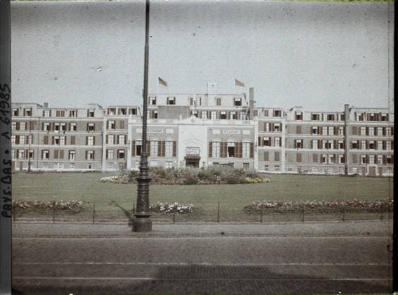 RECORD DATE NOT STATED Schevengue, The Hague, the Netherlands the Grand Hotel , 1929 - Netherlands - StÃ phane Passet - (August 17-31) (French - ï»¿Scheveningue , La Haye , Pays-Bas Le Grand HÃ tel). Commercial architecture, catering , hotel, park , garden, Habitat , architecture, economic activity, Hollande, Schevengue, the Grand Hotel, headquarters of the British delegation Copyright: xpiemagsx AKahnlpie020223-17810 !ACHTUNG AUFNAHMEDATUM GESCHÄTZT!