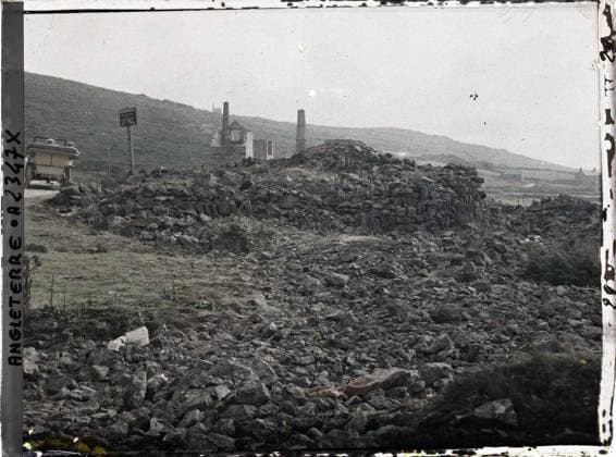 RECORD DATE NOT STATED Morvah, Penzance, Cornwall, England The archaeological site of Bosigran Castle , 1913 - England - Auguste LÃ on - (August 28 - September 3) (French - ï»¿Morvah , Penzance , Cornouailles , Angleterre Le site archÃ ologique de Bosigran Castle). Transport automobile , Architecture commerciale, Transport , Habitat , Architecture, England Copyright: xpiemagsx AKahnlpie020223-3304 !ACHTUNG AUFNAHMEDATUM GESCHÄTZT!