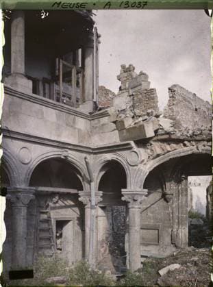 RECORD DATE NOT STATED Verdun , France , 1917 - North of France, Belgium - Paul Castelnau (photographic section of the armies) - (September 1-5) (French - ï»¿Verdun , France). Housing, patio, ruins, front, bombing, arc , arcade , arceau, mansion, rubble, Habitat , Architecture, First World War, France, Verdun, La Princerie, old house Copyright: xpiemagsx AKahnlpie020223-21155 !ACHTUNG AUFNAHMEDATUM GESCHÄTZT!