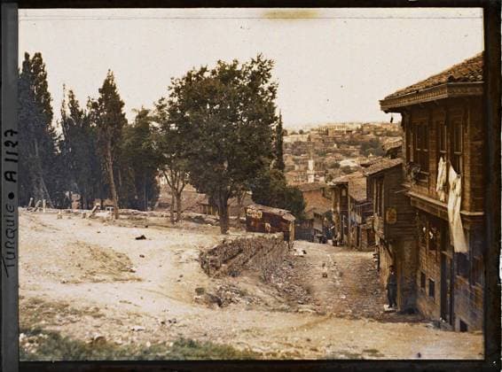 RECORD DATE NOT STATED Constantinople (current Istanbul), Turkey in the Pera district (current Beyo? Lu) , 1912 - Turkey - StÃ phane Passet - (September) (French - ï»¿Constantinople ( actuelle Istanbul ) , Turquie Dans le quartier de Pera ( actuel Beyo?lu )). Tomb, cemetery, poster, street , neighborhood, agglomeration panorama, Inscription , information , Habitat , Architecture, Turkey, Constantinople, old district of PÃ ra Copyright: xpiemagsx AKahnlpie020223-4954 !ACHTUNG AUFNAHMEDATUM GESCHÄTZT!