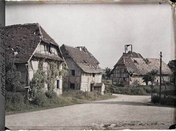 RECORD DATE NOT STATED Largitzen, Haut-Rhin, Alsace, France rue , 1917 - Alsace - Paul Castelnau (photographic section of the armies) - (June) (French - ï»¿Largitzen , Haut-Rhin , Alsace , France Rue). Ruins, front, bombardment, First World War, FRANCE, LARGITZES, RIGHT Copyright: xpiemagsx AKahnlpie020223-12862 !ACHTUNG AUFNAHMEDATUM GESCHÄTZT!