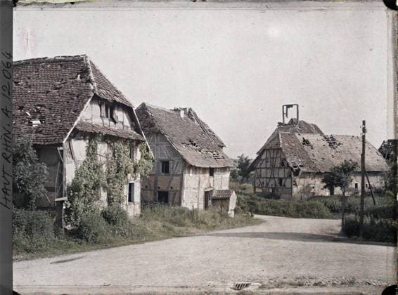 RECORD DATE NOT STATED Largitzen, Haut-Rhin, Alsace, France rue , 1917 - Alsace - Paul Castelnau (photographic section of the armies) - (June) (French - ï»¿Largitzen , Haut-Rhin , Alsace , France Rue). Ruins, front, bombardment, First World War, FRANCE, LARGITZES, RIGHT Copyright: xpiemagsx AKahnlpie020223-12863 !ACHTUNG AUFNAHMEDATUM GESCHÄTZT!