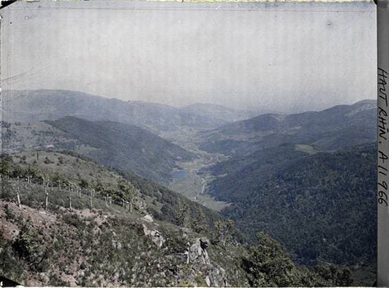 RECORD DATE NOT STATED Haut-Rhin, Alsace, France Ballon d Alsace, summit, defenses , 1917 - Alsace - Paul Castelnau (photographic section of the armies) - (June) (French - ï»¿Haut-Rhin , Alsace , France Ballon d Alsace , sommet , dÃ fenses). Mont , Mountain, border, fence, front, barbed wire, First World War, France, Alsace balloon, summit, defenses Copyright: xpiemagsx AKahnlpie020223-13503 !ACHTUNG AUFNAHMEDATUM GESCHÄTZT!