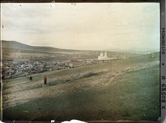 RECORD DATE NOT STATED TroÃ¯tskosavsk, transbaÃ¯kalie seen from the southern end of the city , 1913 - Mongolia - StÃ phane Passet - (July 6-25) (French - ï»¿TroÃ¯tskosavsk , TransbaÃ¯kalie Vue de l extrÃ mitÃ sud de la ville). Landscape, Christianity, Orthodox Church, Child, Western type architecture, Housing, Agglomeration Panorama, Religious Architecture, Nature , Environment, Religion, Human Starries, Habitat , Architecture Copyright: xpiemagsx AKahnlpie020223-1649 !ACHTUNG AUFNAHMEDATUM GESCHÄTZT!