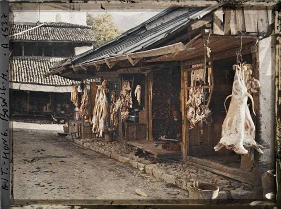 RECORD DATE NOT STATED Sarajevo, Bosnia and Herzegovina A butcher s shop , 1912 - Balkans, Italy - Jean Brunhes and Auguste LÃ on - (October 13 - 27) (French - ï»¿Sarajevo , Bosnie-HerzÃ govine Une boucherie). Market , fair, souk, food, window , display, butcher , cold meats, Economic activity, daily life, Bosnia, Sarajevo, a butcher s shop Copyright: xpiemagsx AKahnlpie020223-6373 !ACHTUNG AUFNAHMEDATUM GESCHÄTZT!