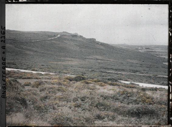 RECORD DATE NOT STATED Cornwall, England landscape , 1913 - England - Auguste LÃ on - (August 28 - September 3) (French - ï»¿Cornouailles , Angleterre Paysage). Landscape, road, shipwrecked image, Nature , Environment, England Copyright: xpiemagsx AKahnlpie020223-3323 !ACHTUNG AUFNAHMEDATUM GESCHÄTZT!